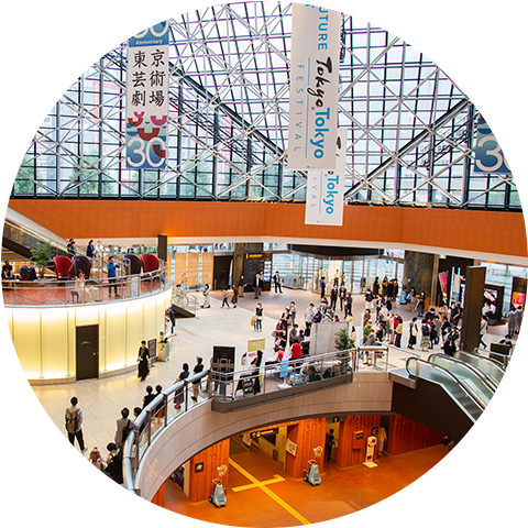 「ボーン・クリエイティヴ」