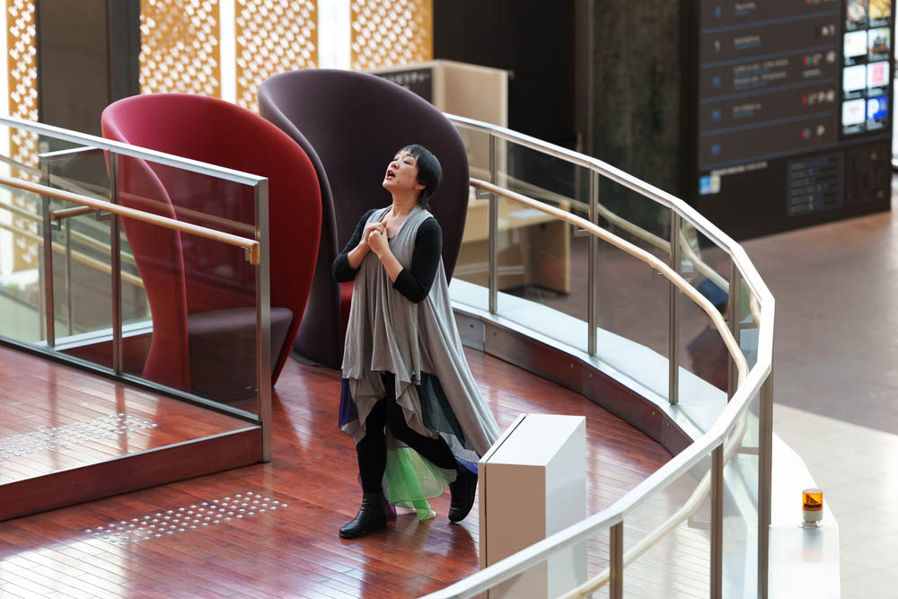 アトリウム・コンサート（山崎阿弥）